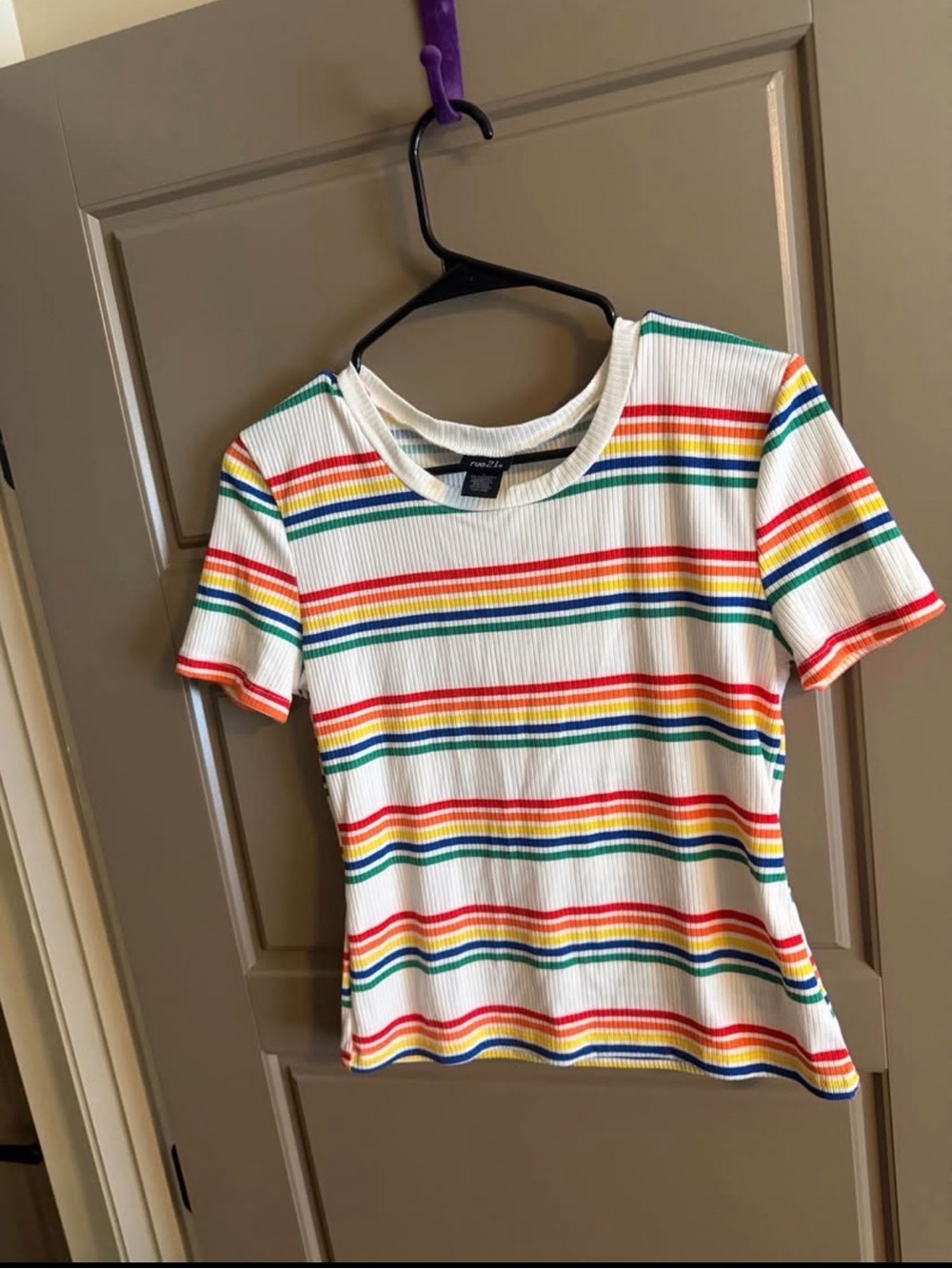 Rue21 White Ribbed Tee with Rainbow Stripes